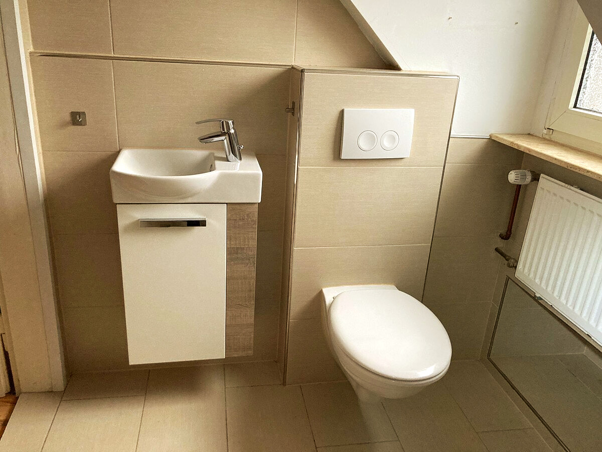 DG-WC-Waschtisch