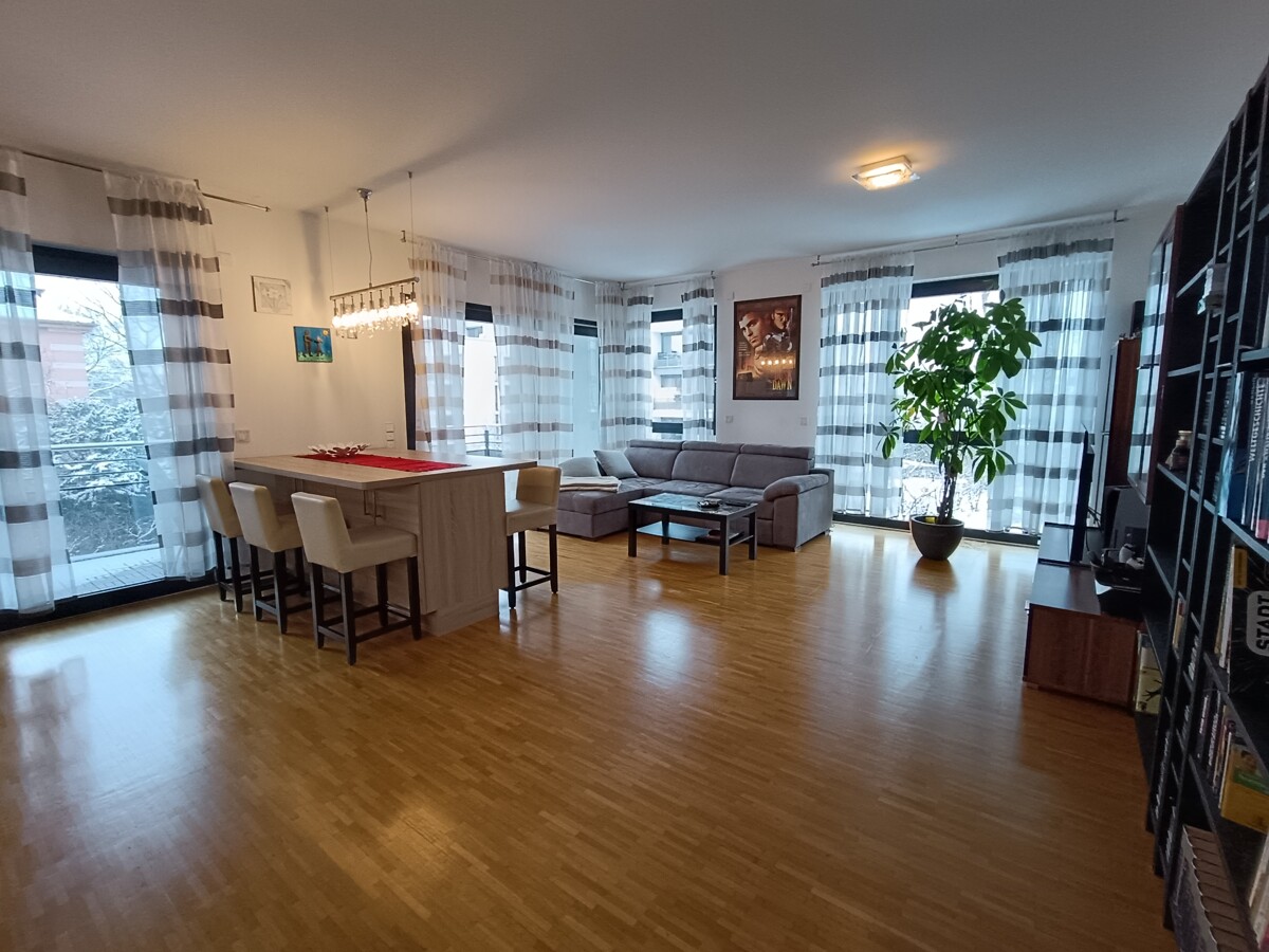 Wohn-Esszimmer