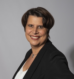 Frau Heike Schönheit 